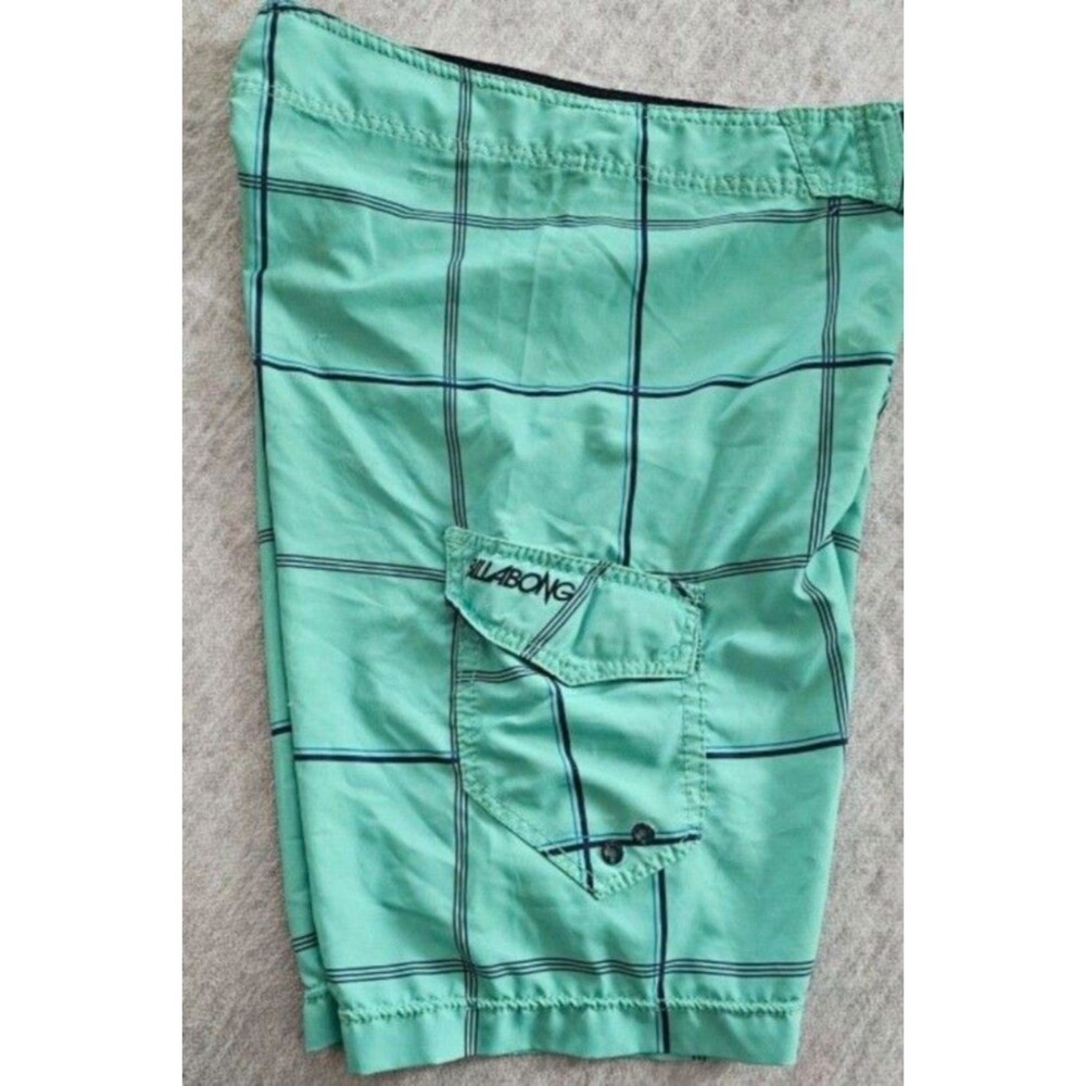 Men's Green BillaBong  Bathing Suit  -  Size Men's 30/31